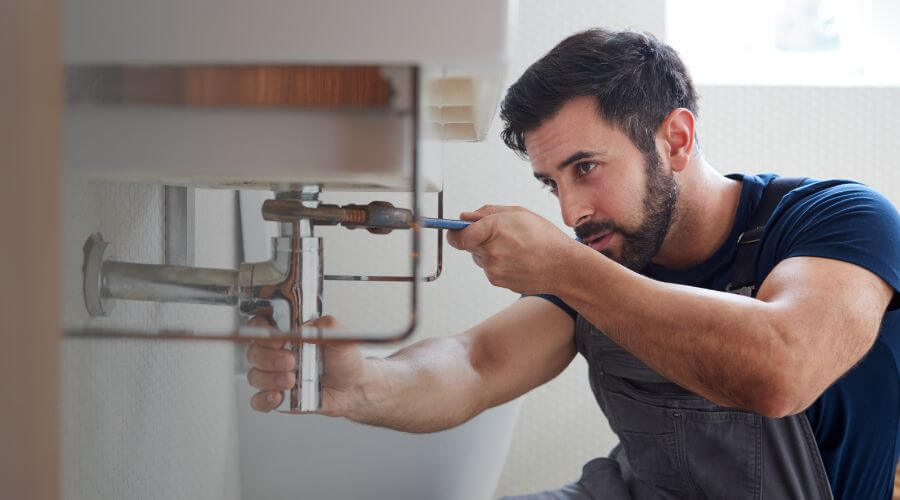 Local tankless water heater installation in Midlothian, IL